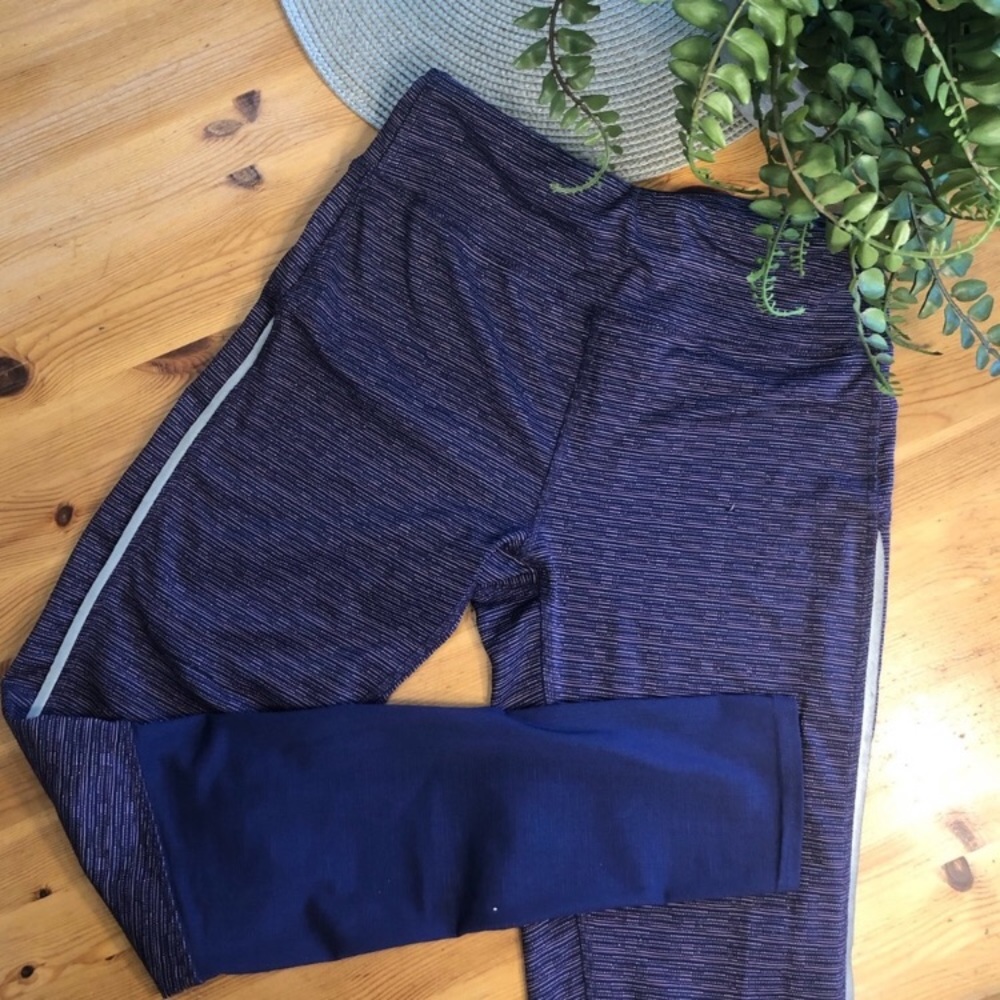 Purple/pink striped leggings with mesh